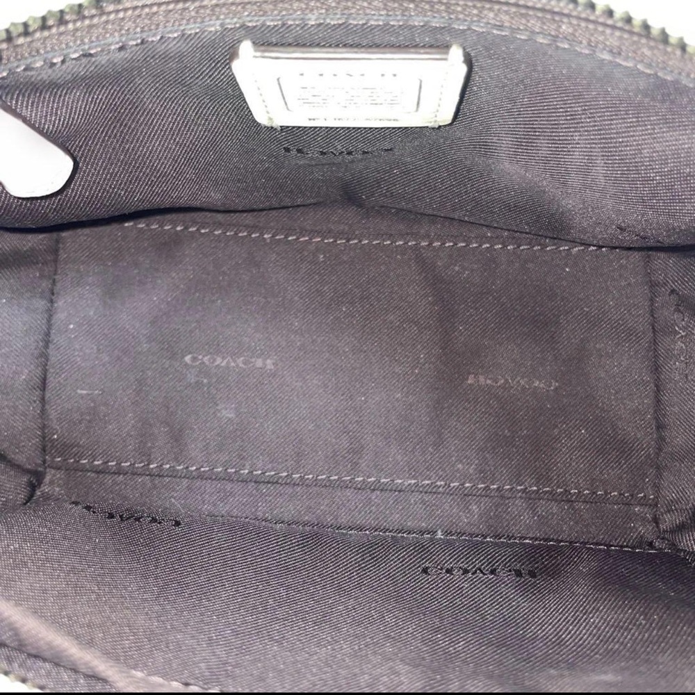 Coach Swagger 21 w/Studs EUC - Picture 10 of 12